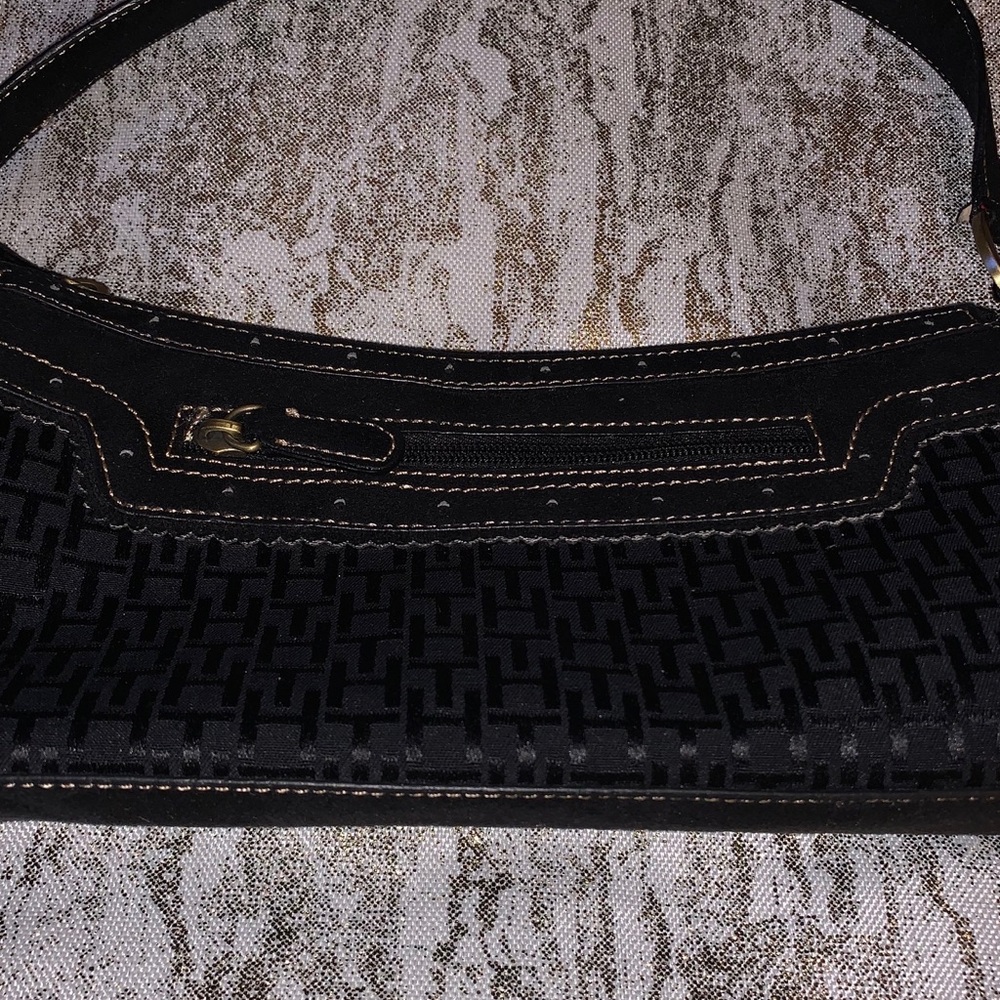 Tommy Hilfiger Black Baguette